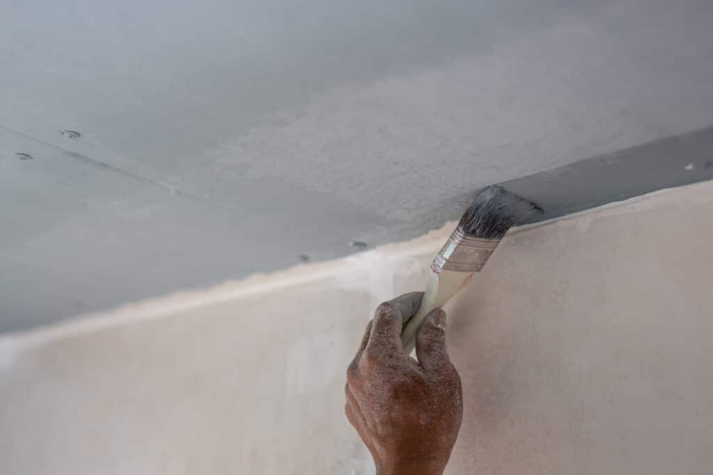 Pourquoi refaire ses plafonds peut transformer votre intérieur ?